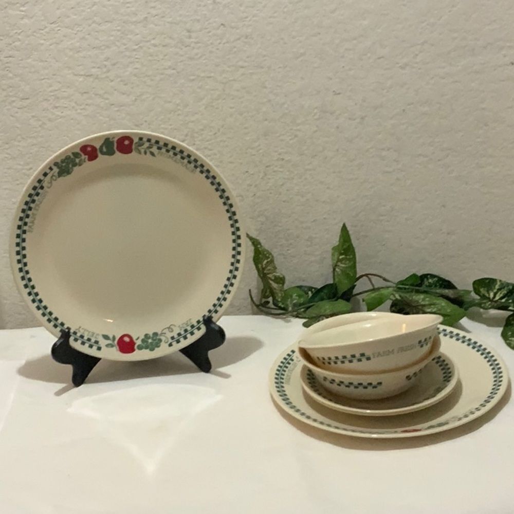 Corelle FARM FRESH 2 Dinner Plates 10 1/4''  2 soup bowls 6” 2 bread plates 6.5”
